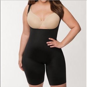 Spanx Simplicity Black Open Bust Mid Thigh Bodysuit Shaper Open Crotch - XL